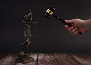 وكالة التأمين ضد البطالة في ميشيغان ستدفع 55 مليون دولار للعمال بموجب تسوية لدعوى جماعية