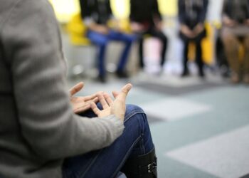 المدارس الأمريكية تعاني من نقص حاد في مستشاري الصحة العقلية والنفسية