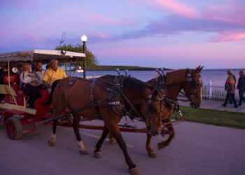 تصنيف جزيرة Mackinac مرة أخرى كأفضل وجهة سفر صيفية لعام 2024