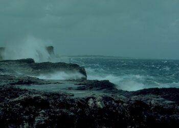 البيئة الكندية تحذر من عاصفة رعدية شديدة في مونتريال هذا اليوم