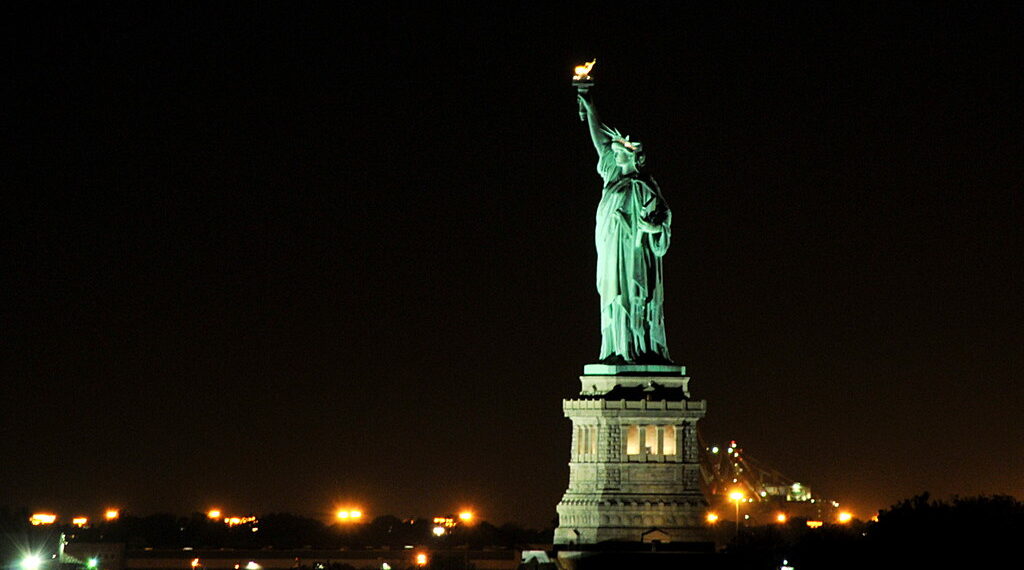 الولايات المتحدة الأمريكية تضيف 11 دولة جديدة إلى برنامج الإعفاء من التأشيرة (VWP)