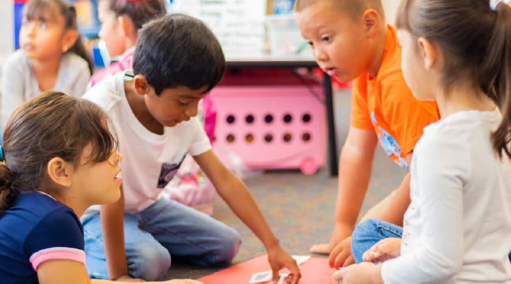 تقرير جديد يضع ميشيغان في مرتبة متدنية من حيث الرفاهية العامة للأطفال