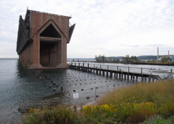 إغلاق بحيرة Ore في مقاطعة Livingston على خلفية تسرب مياه الصرف الصحي