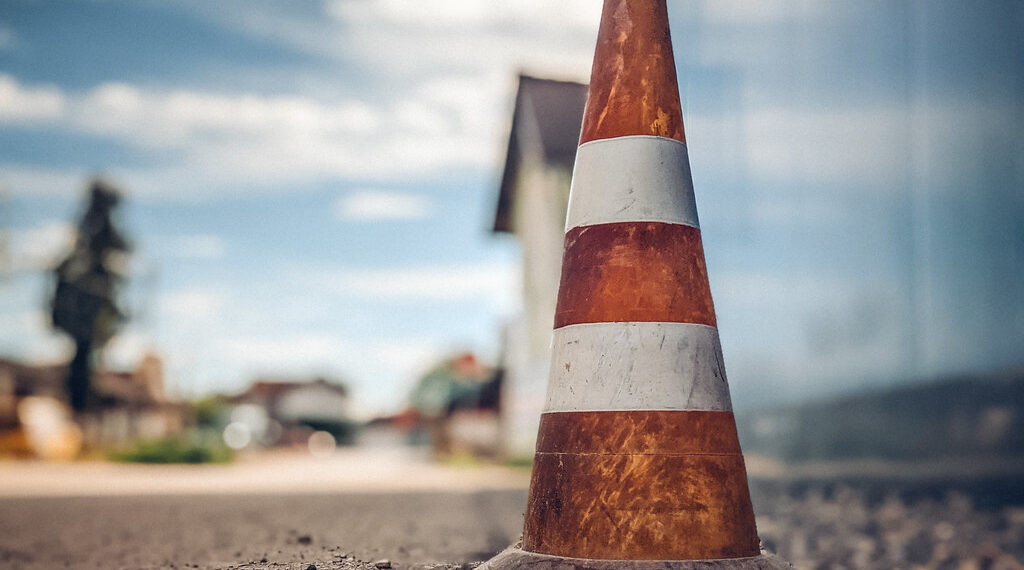 إزالة مخاريط الطرق البرتقالية من معظم الطرق في ميشيغان لتسهيل السفر خلال عطلة عيد الاستقلال