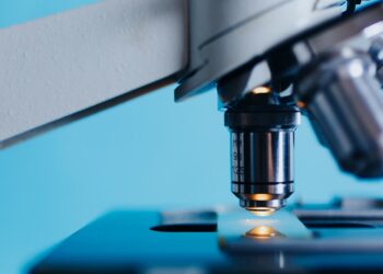 إدارة الغذاء والدواء الأمريكية توافق على عقار جديد من شركة Eli Lilly لعلاج مرض الزهايمر المبكر