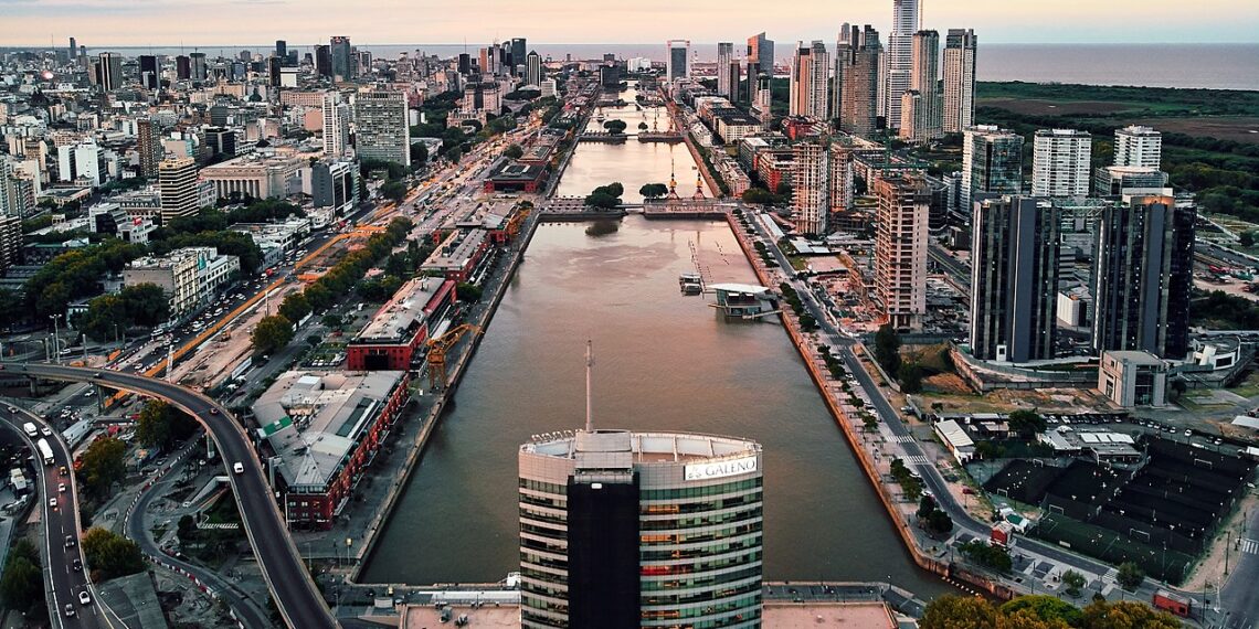 قائمة بالوجهات الأكثر أماناً للزيارة في أمريكا اللاتينية في الوقت الحالي