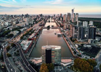 قائمة بالوجهات الأكثر أماناً للزيارة في أمريكا اللاتينية في الوقت الحالي