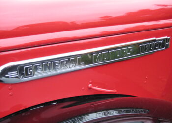 تسريح أكثر من 1000 موظف في مجال البرمجيات والخدمات في General Motors