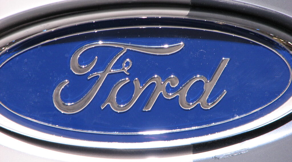 فورد تُحذّر من قيادة العديد من السيارات بسبب وجود مشكلة في الوسادة الهوائية