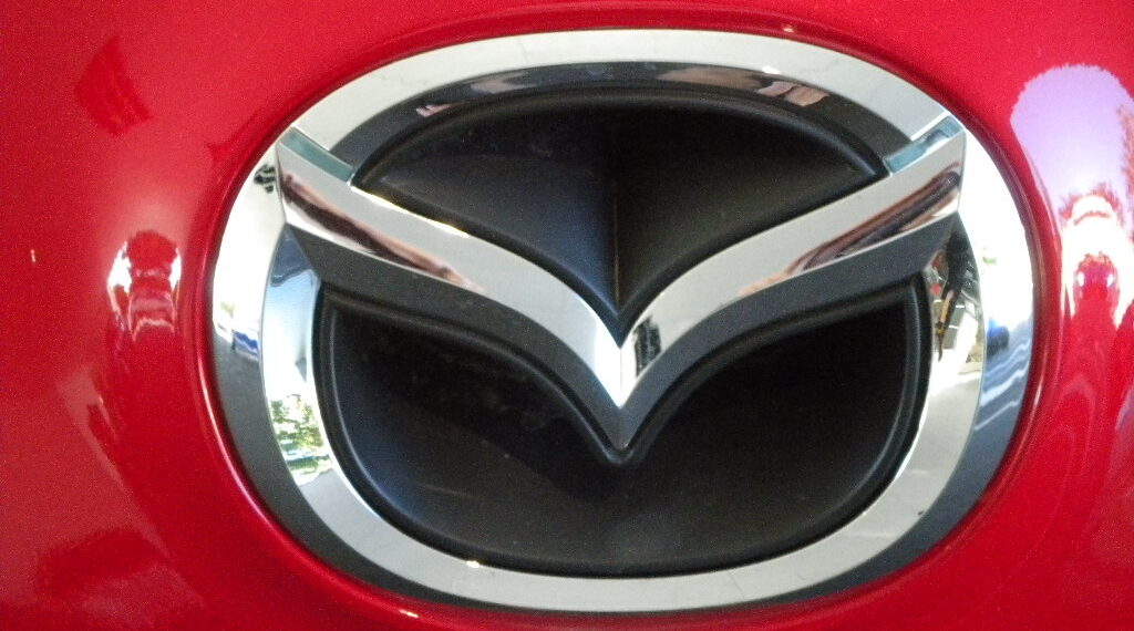 تحذيرات من قيادة سيارات مازدا وفورد القديمة بسبب مشاكل في الوسائد الهوائية