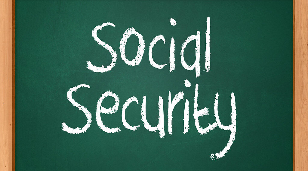 التفاصيل الكاملة حول السن المناسب للتقاعد وأثره على حجم مدفوعات الضمان الاجتماعي