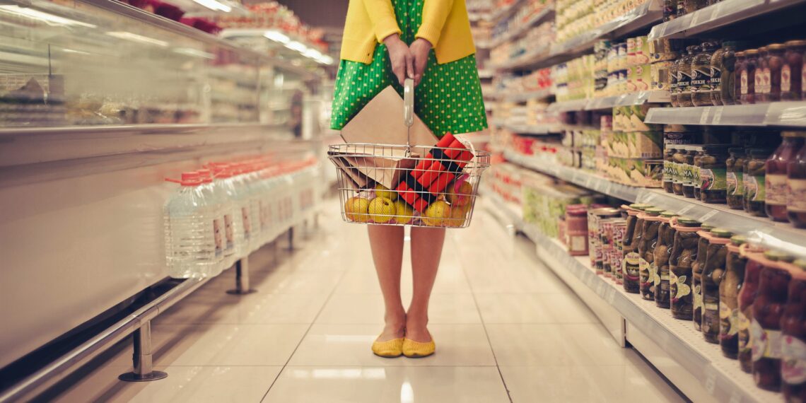 استطلاع رأي: غالبية الشباب الأمريكي من الجيل Z يعتبرون تكلفة المعيشة هي القضية الانتخابية الأولى