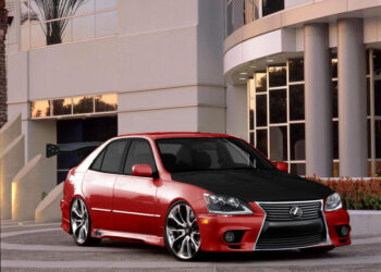 تقارير المستهلك: Lexus و Toyota تتصدران قائمة أفضل العلامات التجارية للسيارات المستعملة لعام 2024