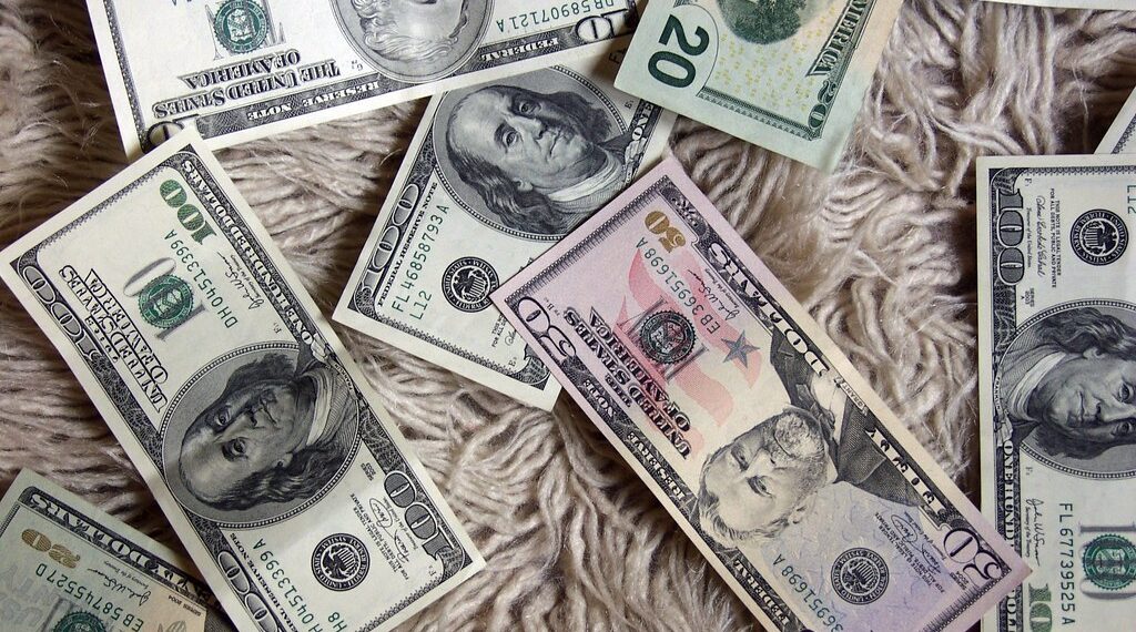 فوز لاعب يانصيب ميشيغان بجائزة يانصيب 47 بقيمة 1.72 مليون دولار