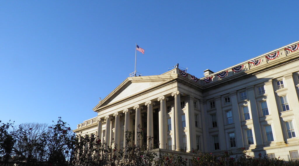 الخزانة تسترد 1.3 مليار دولار من الضرائب غير المدفوعة من أصحاب الثروات العالية