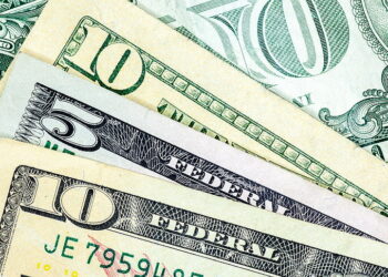 قرار برفع الحد الأدنى للأجور في ميشيغان إلى 12.48 دولار في الساعة العام المقبل