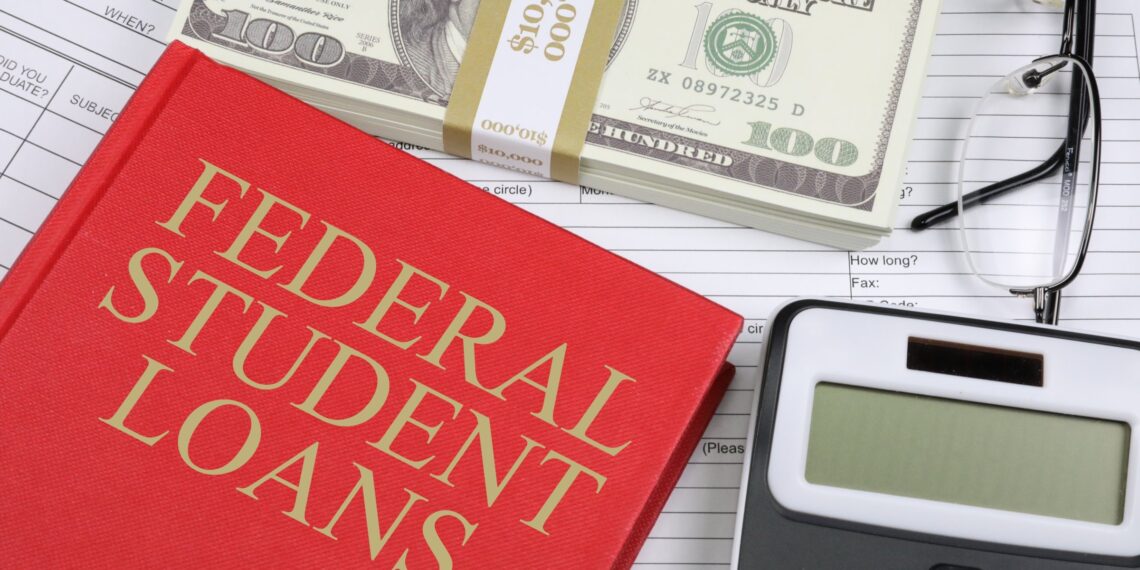 استطلاع رأي: 20% من متلقي قروض الطلاب لا يقومون بالسداد