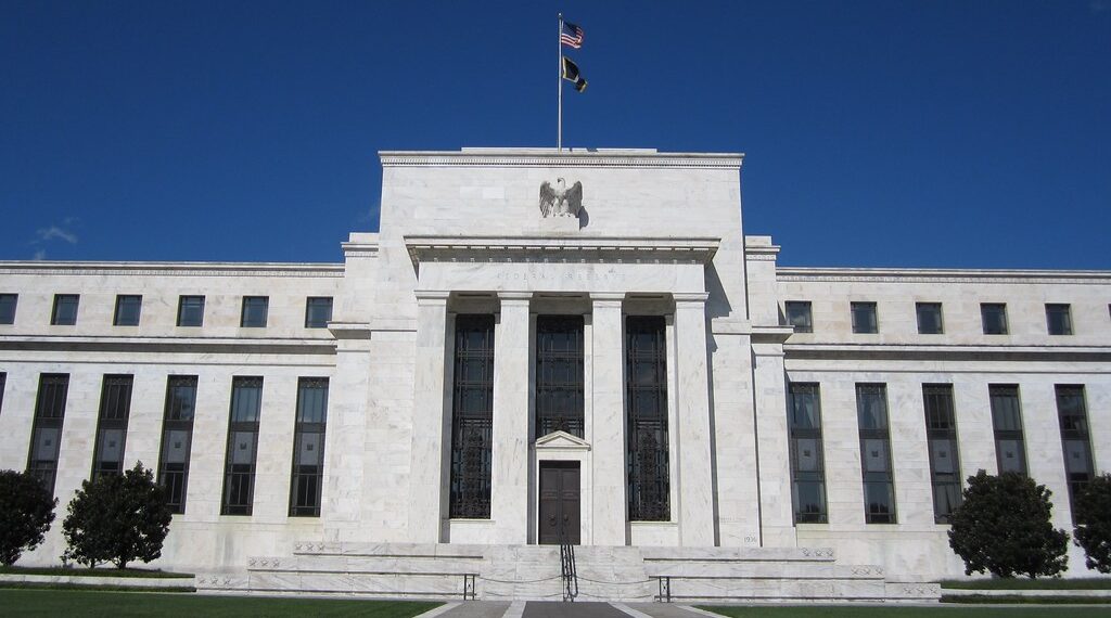 ما السبب وراء استمرار ارتفاع أسعار الرهن العقاري على الرغم من التخفيضات التي أجراها بنك الاحتياطي الفيدرالي