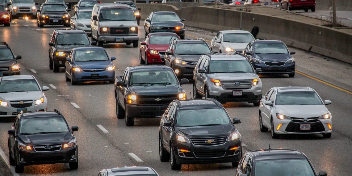 توقعات بسفر 2.6 مليون من سكان ميشيغان لقضاء عيد الشكر هذا العام