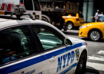 عصابات متخصصة تستهدف المنازل الفاخرة في Oakland والسلطات تحث السكان على توخي الحذر